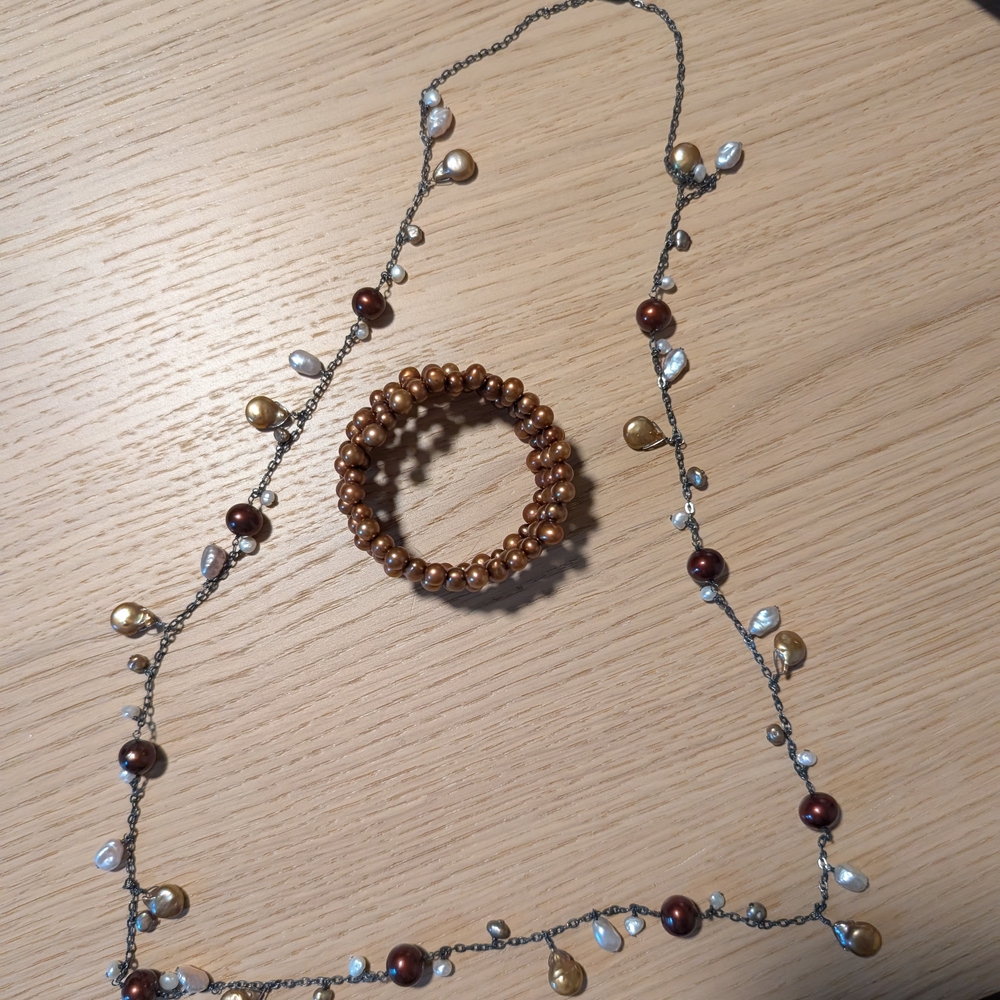 Elegant Pearl and Bead Necklace and Bracelet Set